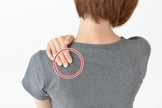 肩こりのここの（肩甲骨の角）痛みがとれない、いつも痛くなる人
